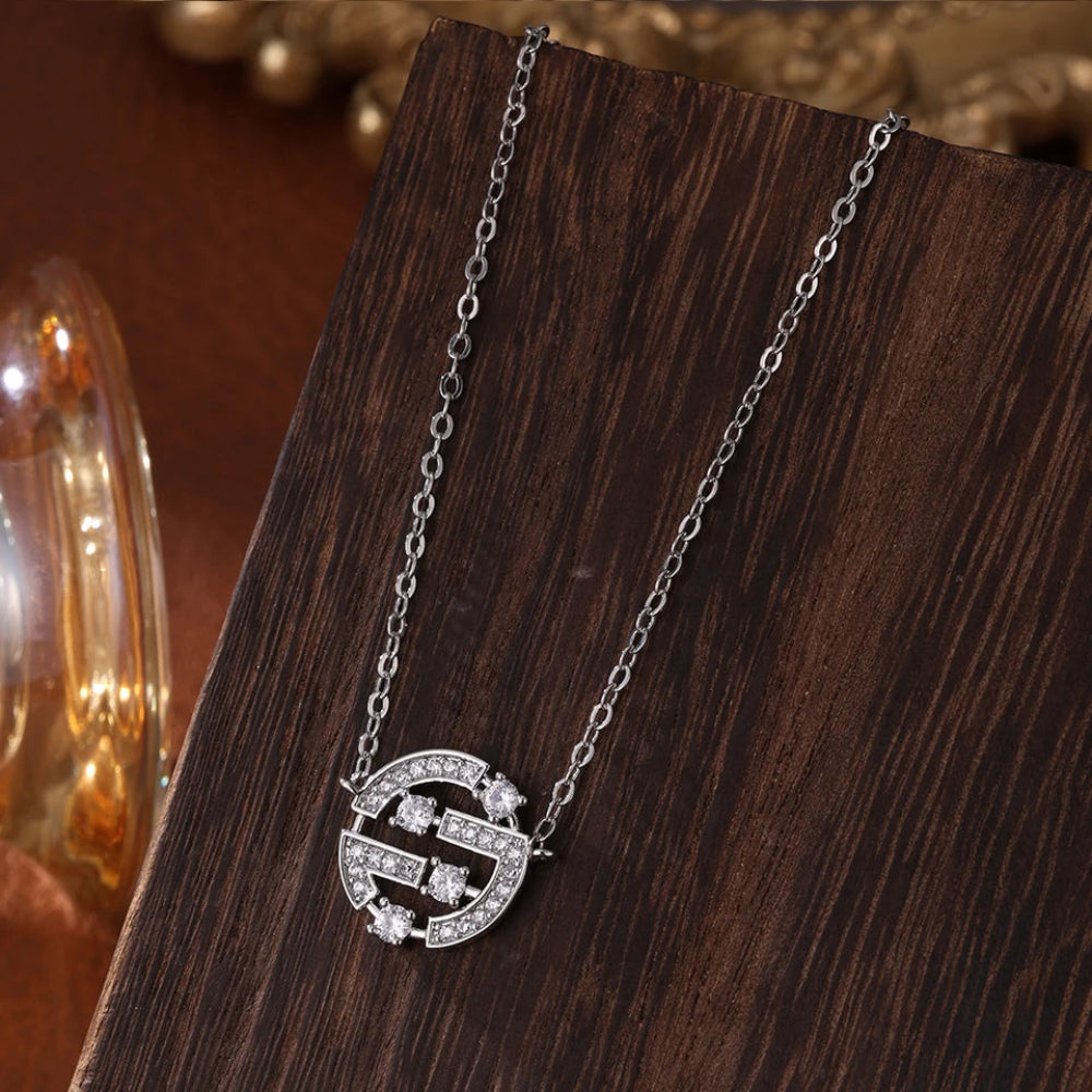 Lucky Four-Leaf Clover CZ Necklace for Women'S Dynamic Fashion Birthday Gift Clavicle Chain Versatile Fashion Accessories